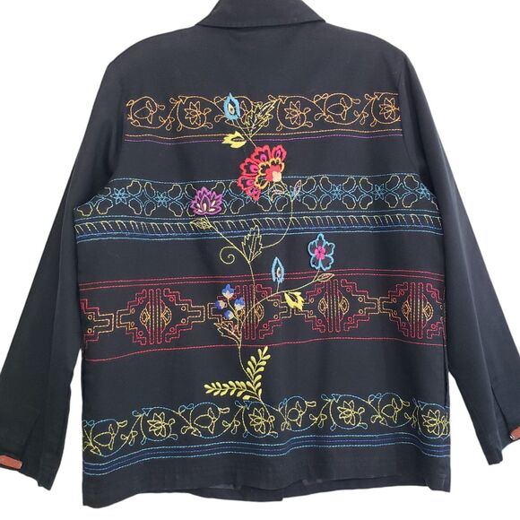 Marsh Landing Woman's Beautifully Embroidered Blazer, Est. Size Medium - Picture 2 of 10